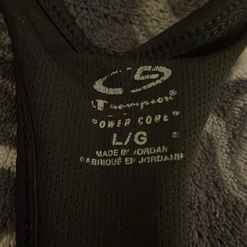 Sports bra🔥 - Picture 2 of 4